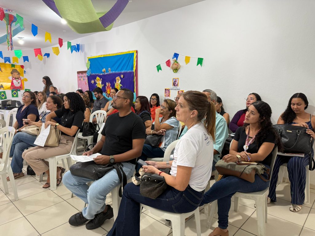Técnicos são capacitados a identificar e combater o trabalho infantil. Foto: Clara Vieira/ Ascom Semdes