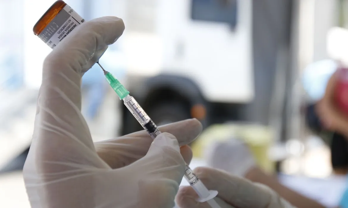 Mudança na vacinação contra a meningite passa a valer a partir de hoje