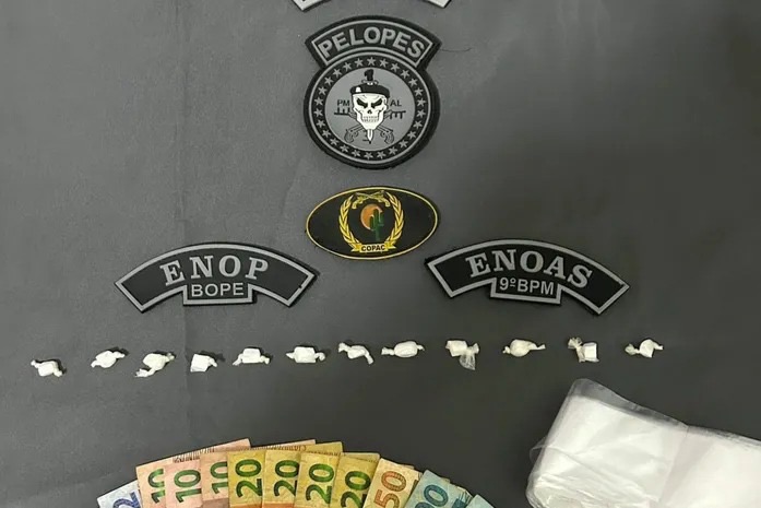 Presa por tráfico, mulher diz que estava vendendo “material” do marido preso