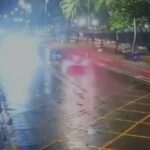 Vídeo: Colisão entre veículos é registrada por câmera na orla da Jatiúca
