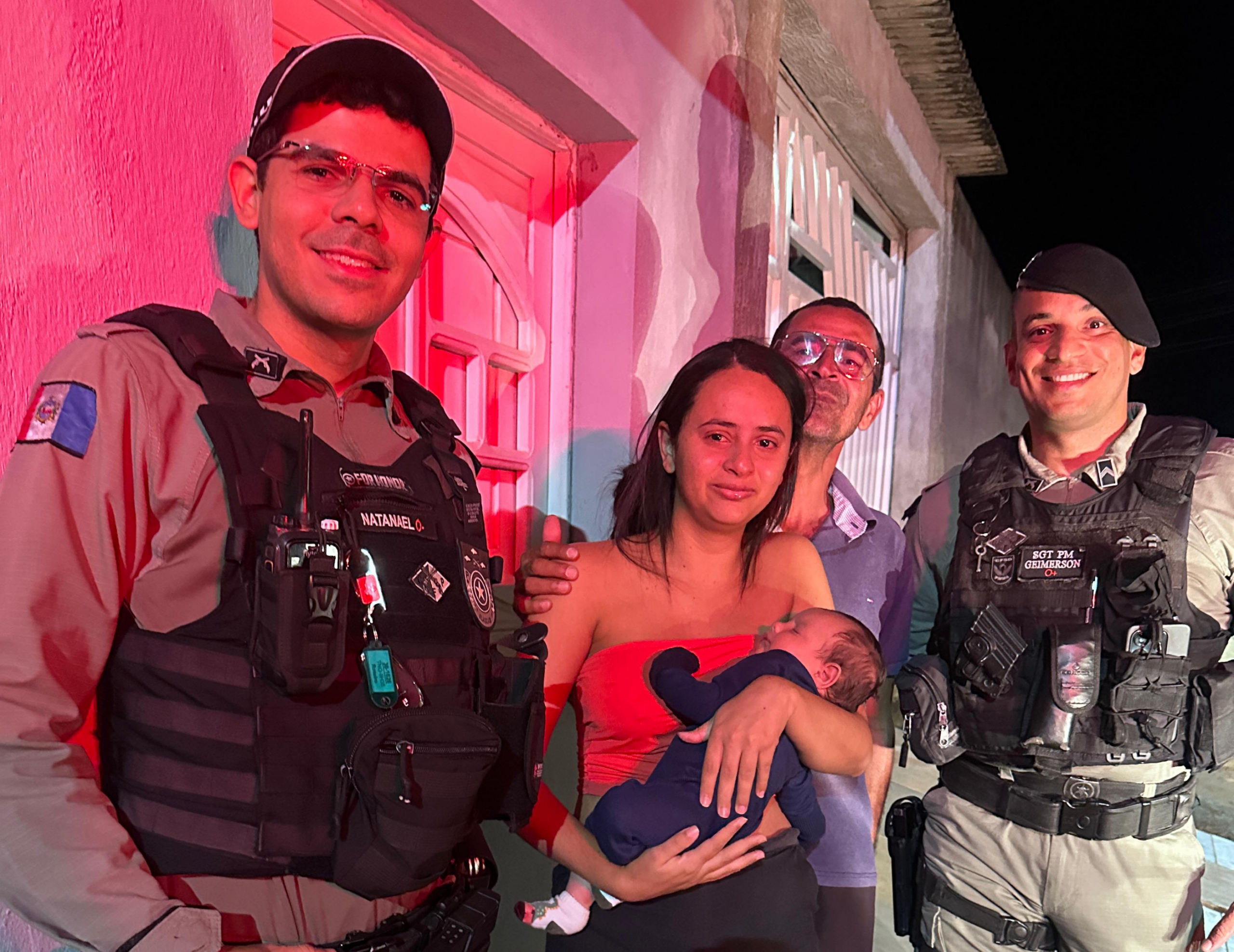 Guarnição da Polícia Militar salva bebê vítima de engasgo em Roteiro