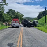 Uma pessoa morre e outras ficam feridas em acidente entre quatro veículos na AL-424