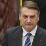 Alexandre de Moraes decide manter Bolsonaro em prisão domiciliar